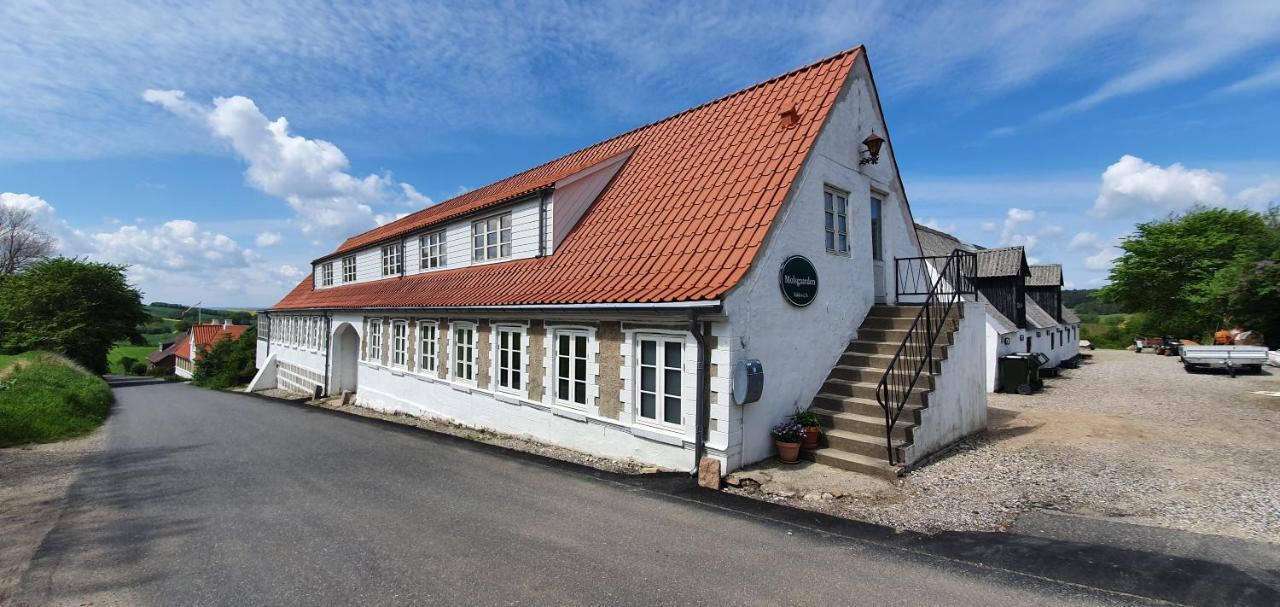 Hos Molsgaarden Bed & Breakfast Knebel Luaran gambar